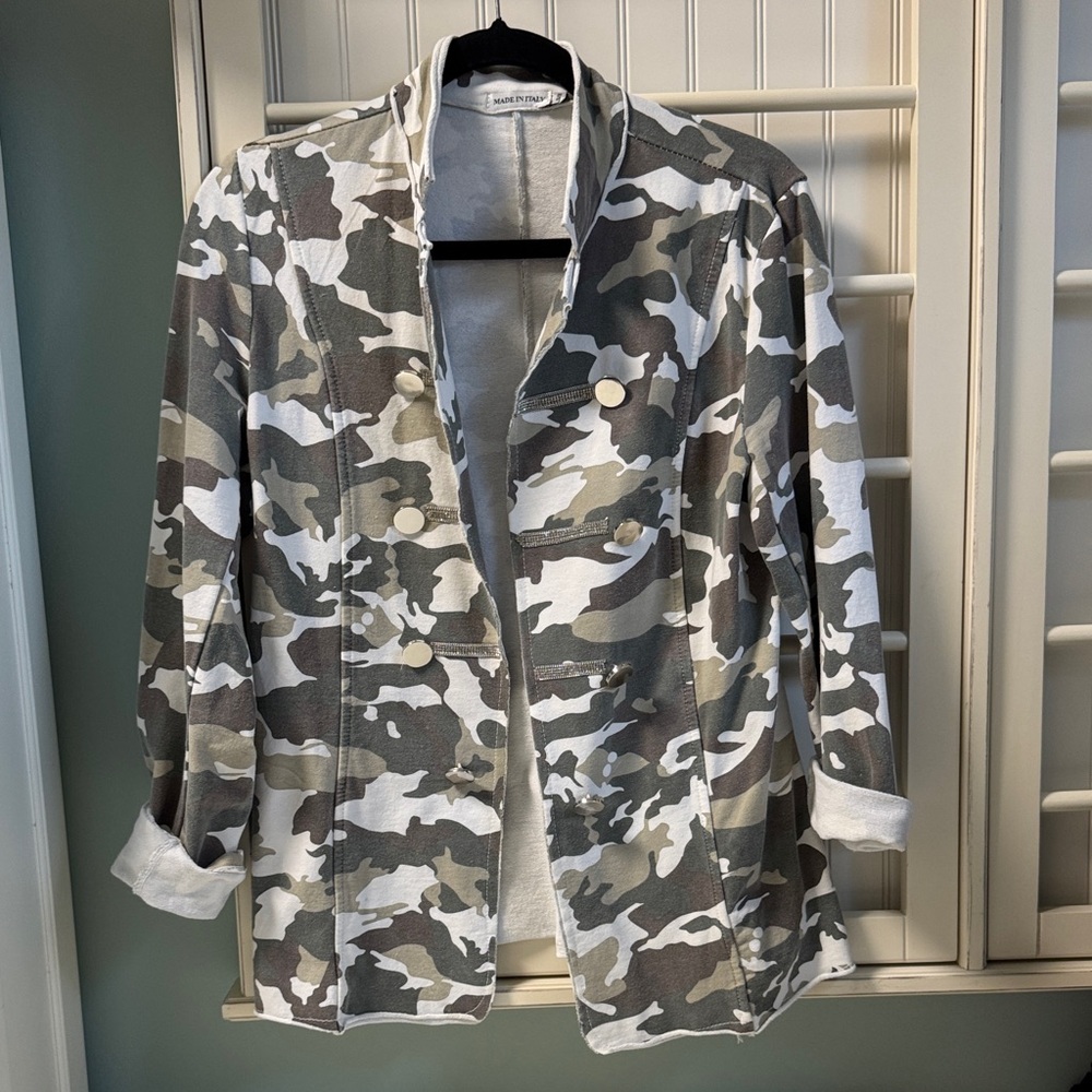 Camouflage Military-Style Blazer Jacket - Women